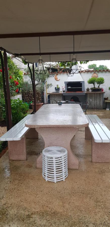 אומאג Fiori Apartment מראה חיצוני תמונה
