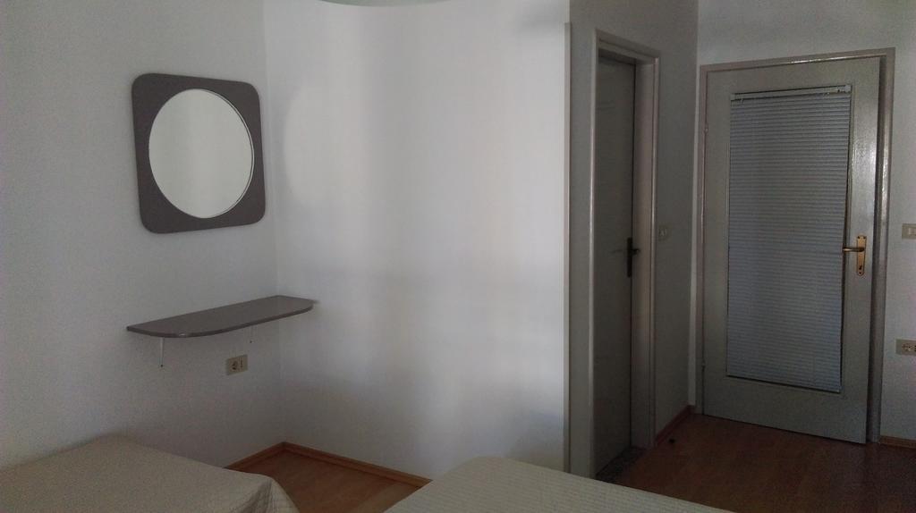 אומאג Fiori Apartment מראה חיצוני תמונה